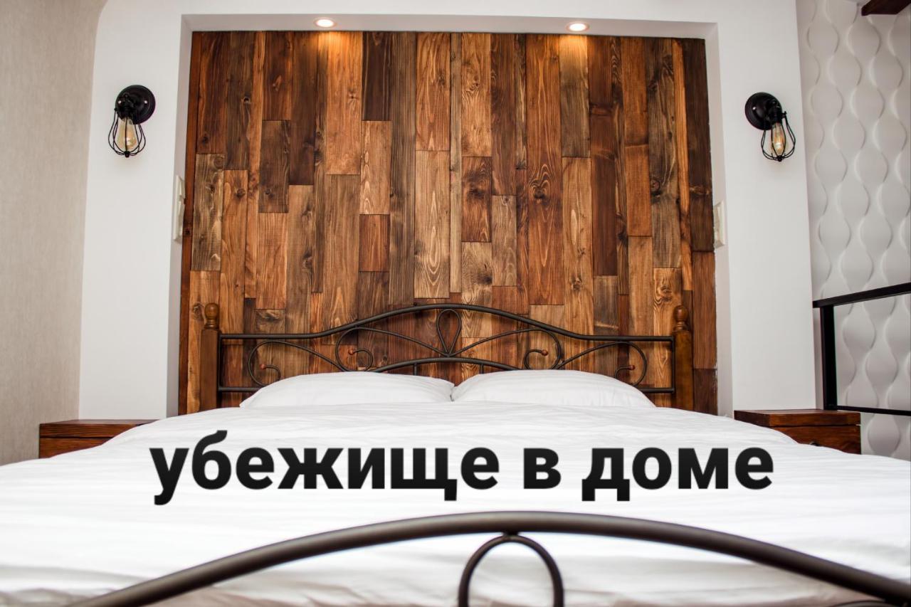 Apartment In The City Center In The House With Atlantes Odessa Eksteriør billede